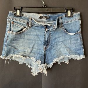 Volcom cheeky style Jean shorts.